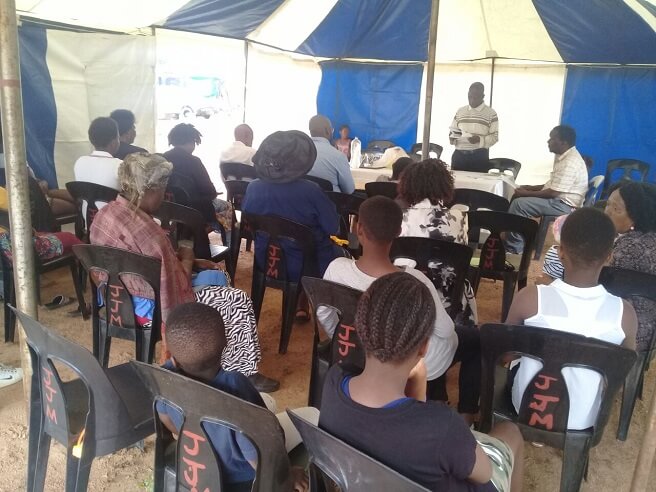 Madibeng - A group of friends in a little village in Madidi decided to have their bicentenary celebration on Sunday,
	22 nd October in a tent. About 15 people were in attendance. The programme was filled with songs, and
	prayers.