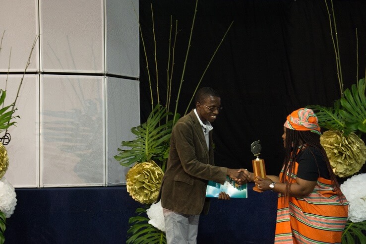 Polokwane - The main bicentenary celebration in Polokwane took place on Saturday 21 st October at 4pm
at Cosmo Leisure Lodge Hall. The main hall was filled with approximately 300 adults and youth and the
tens of children. The programme included friends from all over the province who performed traditional
dance, Jembe drums, and drum majorettes. There was also a beautiful choir presentation and prayers in
five languages. The film, “Light to the World” was also viewed. Bahá’í friends and their families from the
surrounding clusters of Thulamela, Mokopane,Bela Bela, Matox and Tzaneen attended the celebration.
Two members of the press representing the local newspaper were also present. The whole atmosphere
of the celebration reverberated with a sense of the beautiful vision of joy and unity.